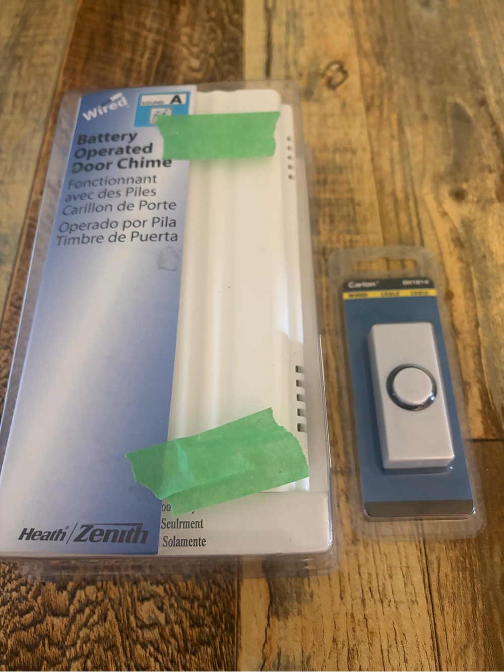 White Battery Operated Door Chime with Push Button